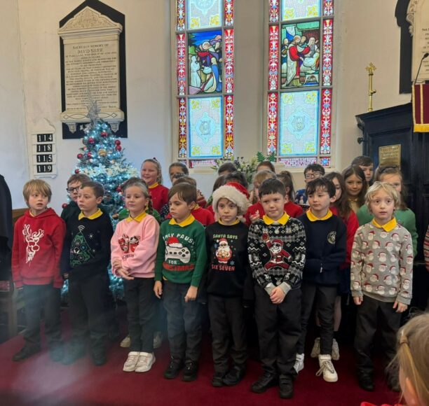 Rev. Foreman and Year 3 Pupils of Nicol Mere CP