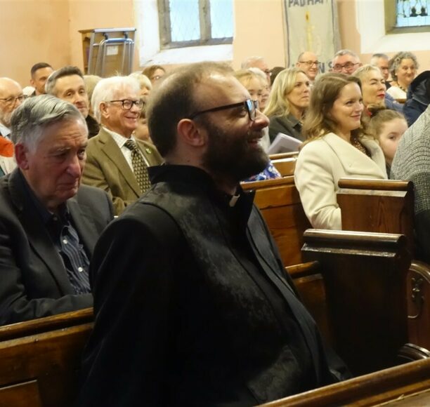 Rev. Rob and Congregation